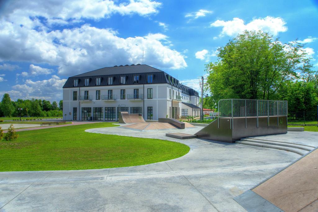 Hotel Ланьцут Экстерьер фото