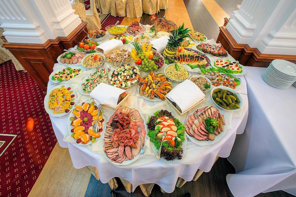Hotel Ланьцут Экстерьер фото