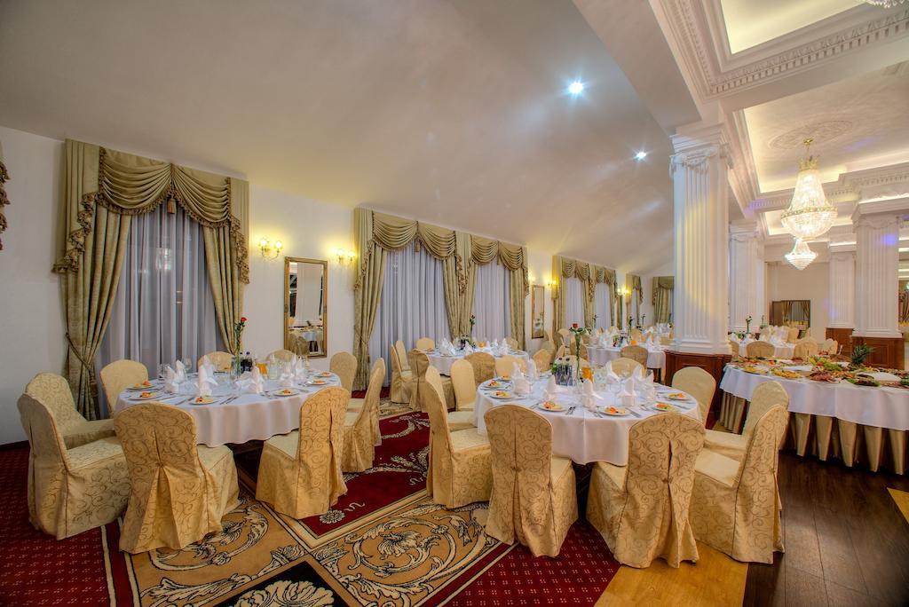 Hotel Ланьцут Экстерьер фото
